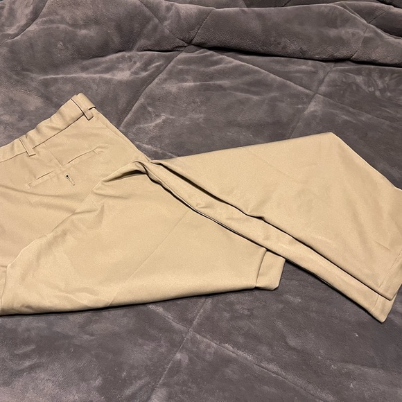 Men’s Haggar Pants - Picture 3 of 7